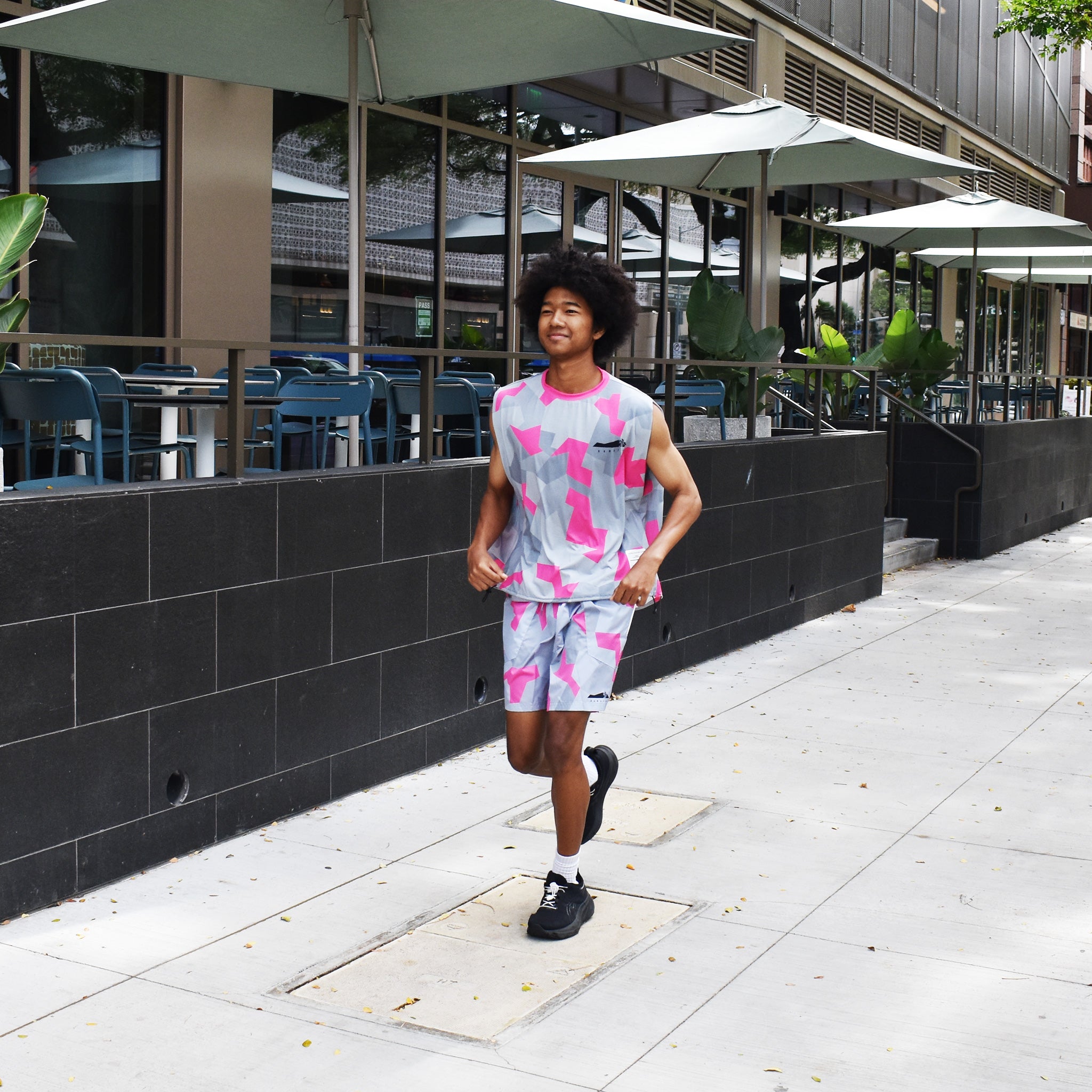 カーゴショーツ　ランナーズルート ドリップ (ユニセックス) ダブル　即完売品 カーゴショーツ ランナーズルート ドリップ (ユニセックス